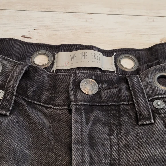 Free People Sashed and Relaxed Grommet Distress Cutoff Denim Shorts Black 24 - Picture 11 of 15